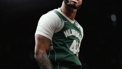 BetVictor伟德-跟腱撕裂归来！字母哥哥回归，对雄鹿意味着什么？