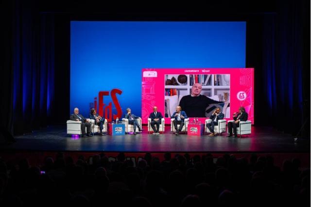 1729142569646033632.jpg 1729141284303.jpg